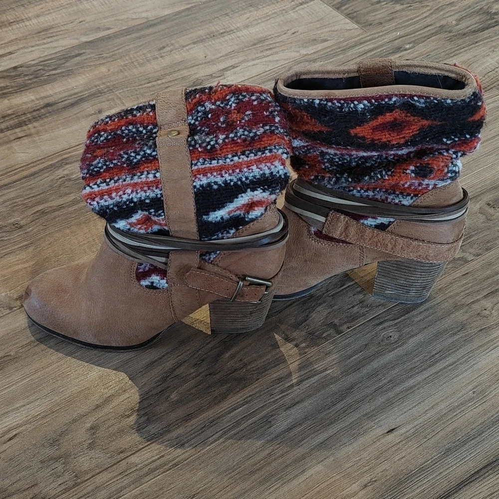 EUC Steve Madden Tolteca Booties - Picture 5 of 10